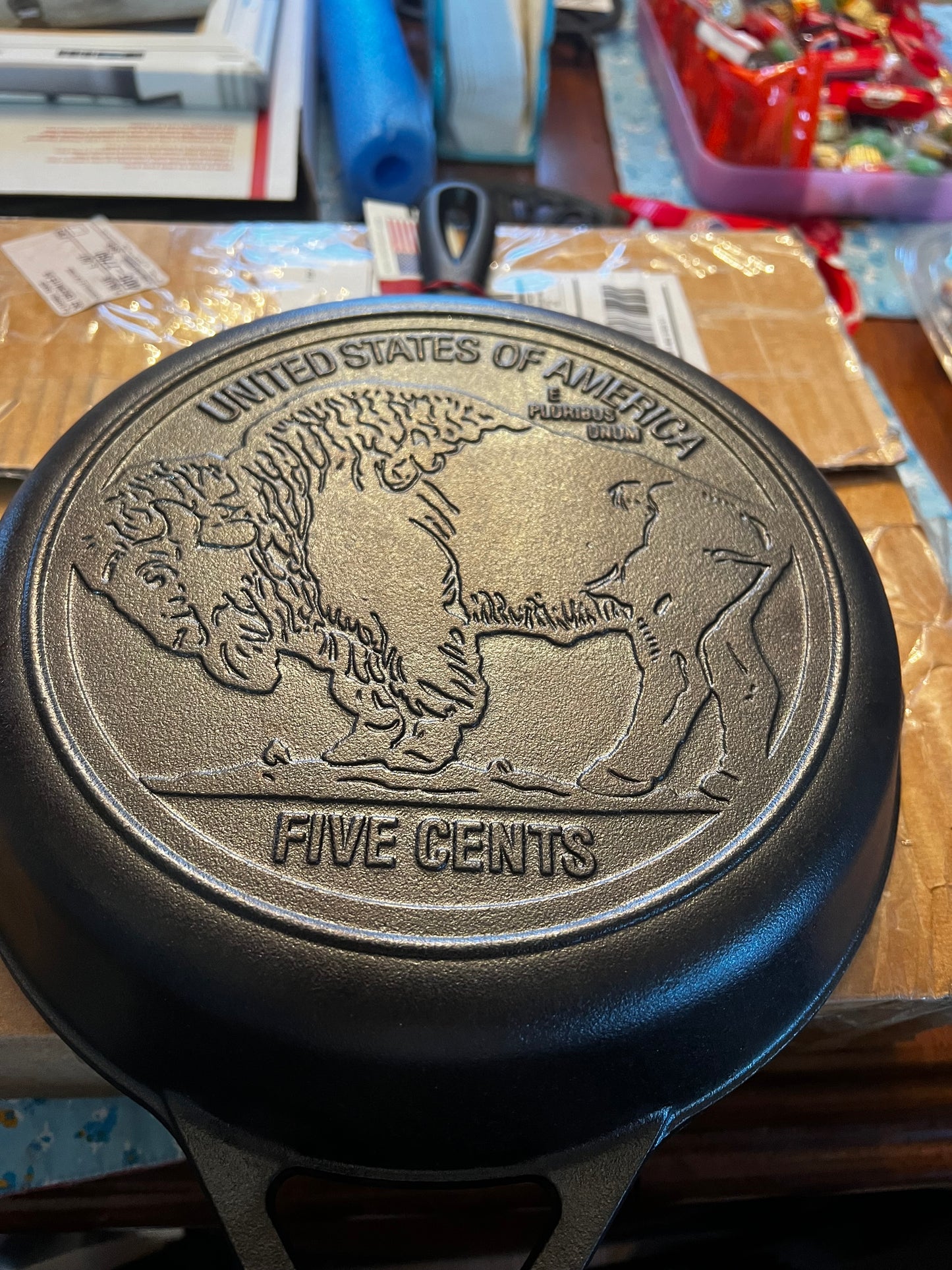 Cast-iron buffalo nickel skillet