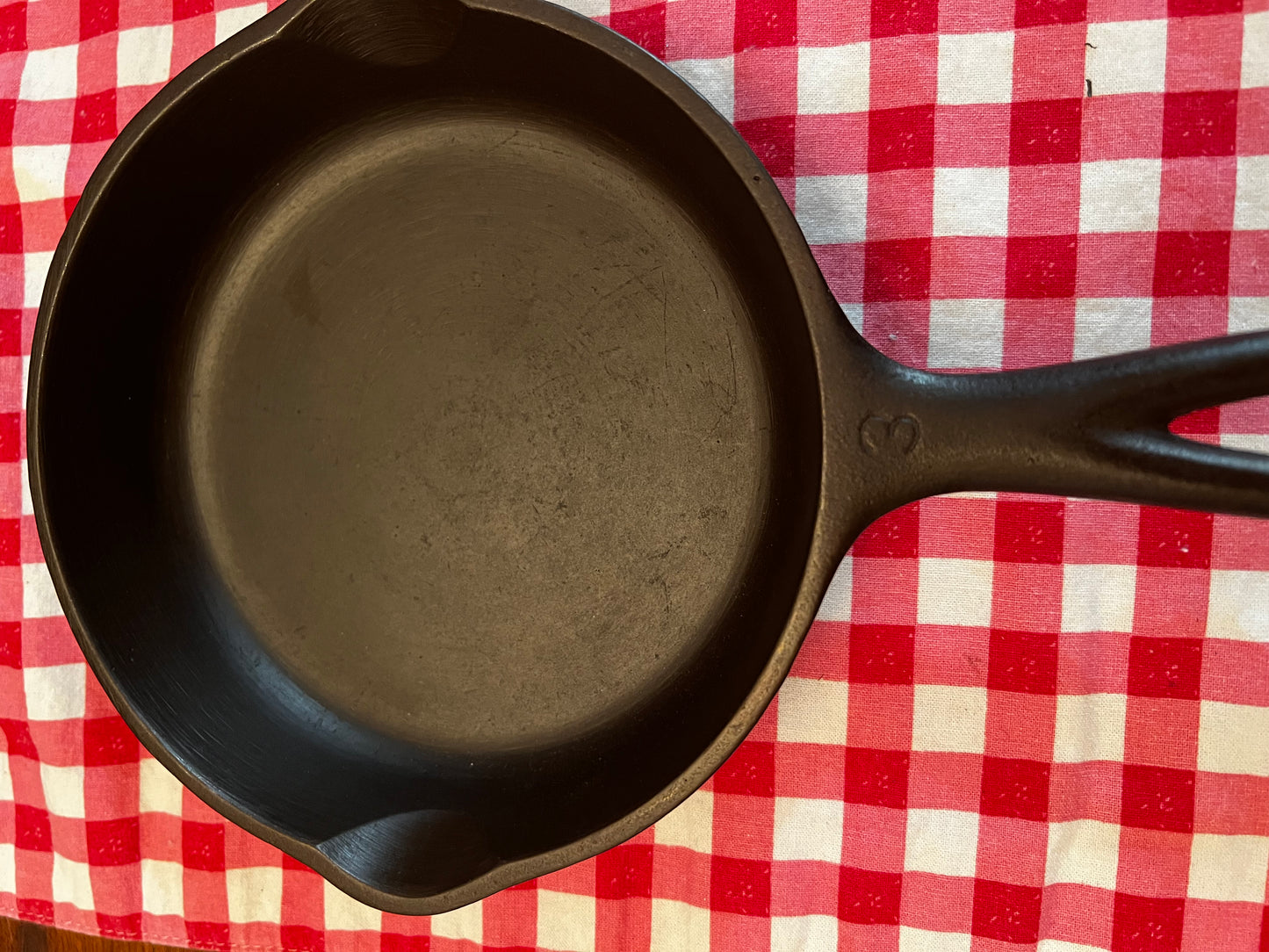 Number three Wagner skillet