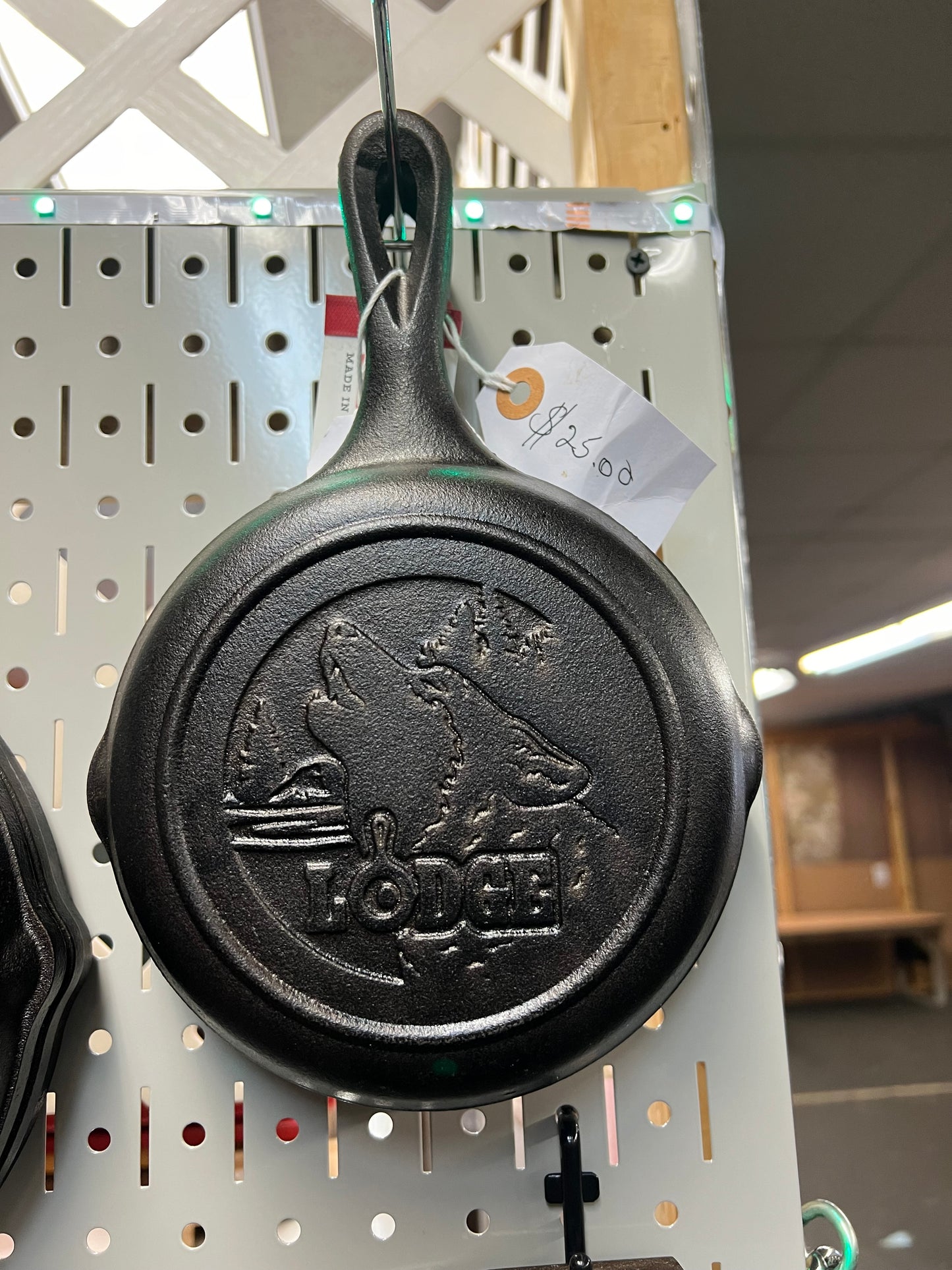 Wolf Lodge skillet