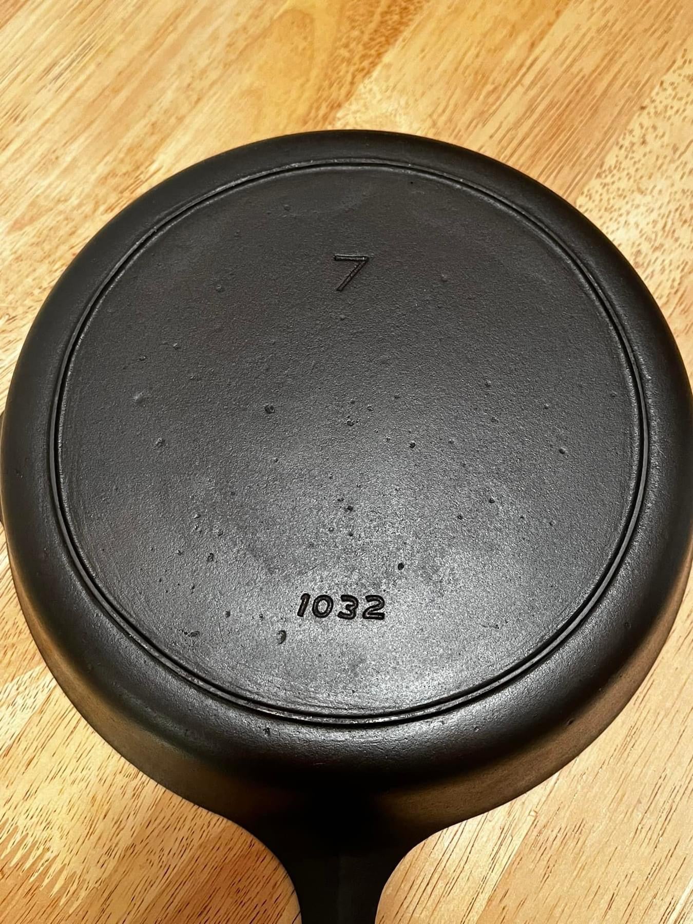Iron mountain #7 skillet