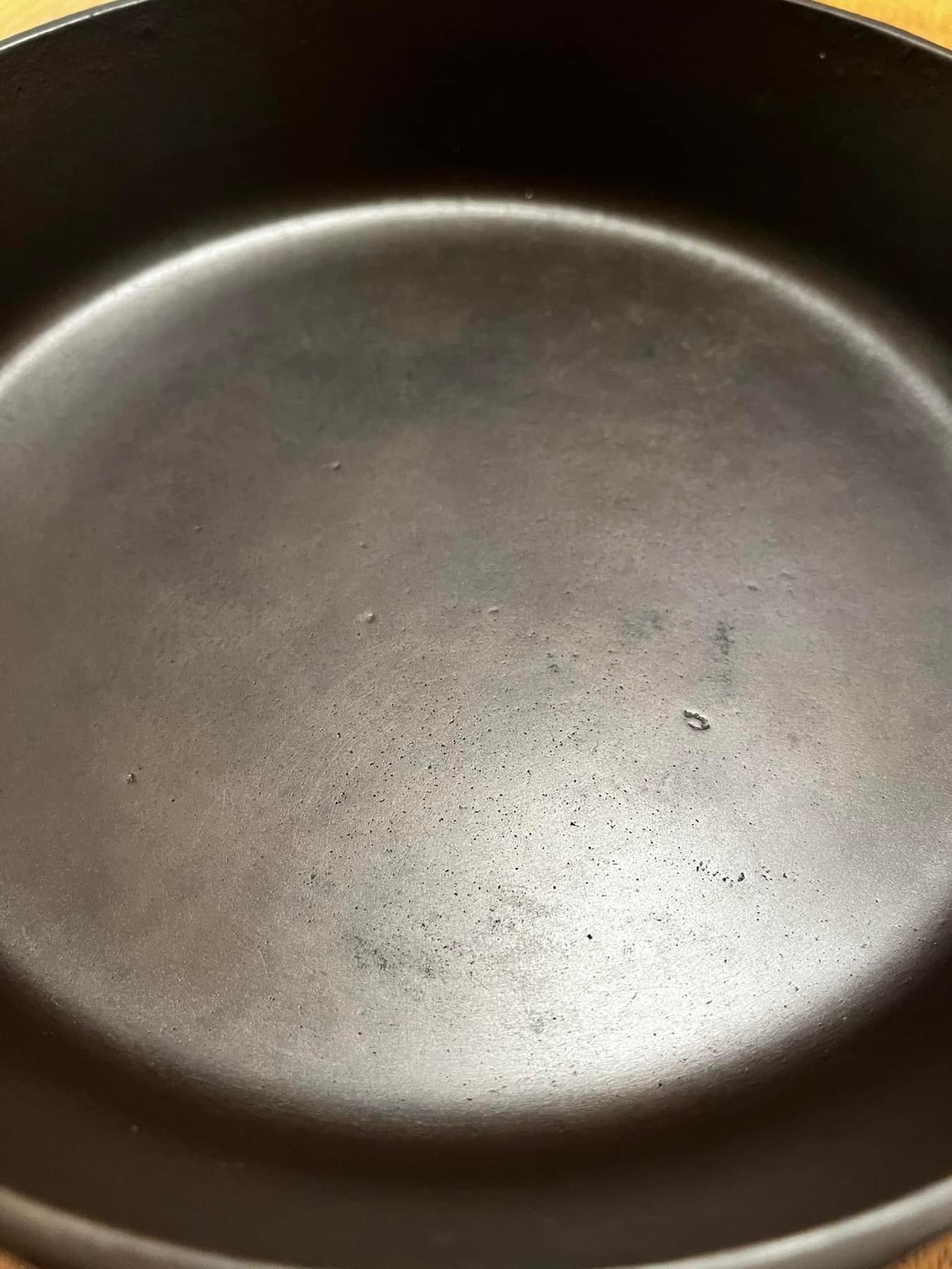 Iron mountain #7 skillet