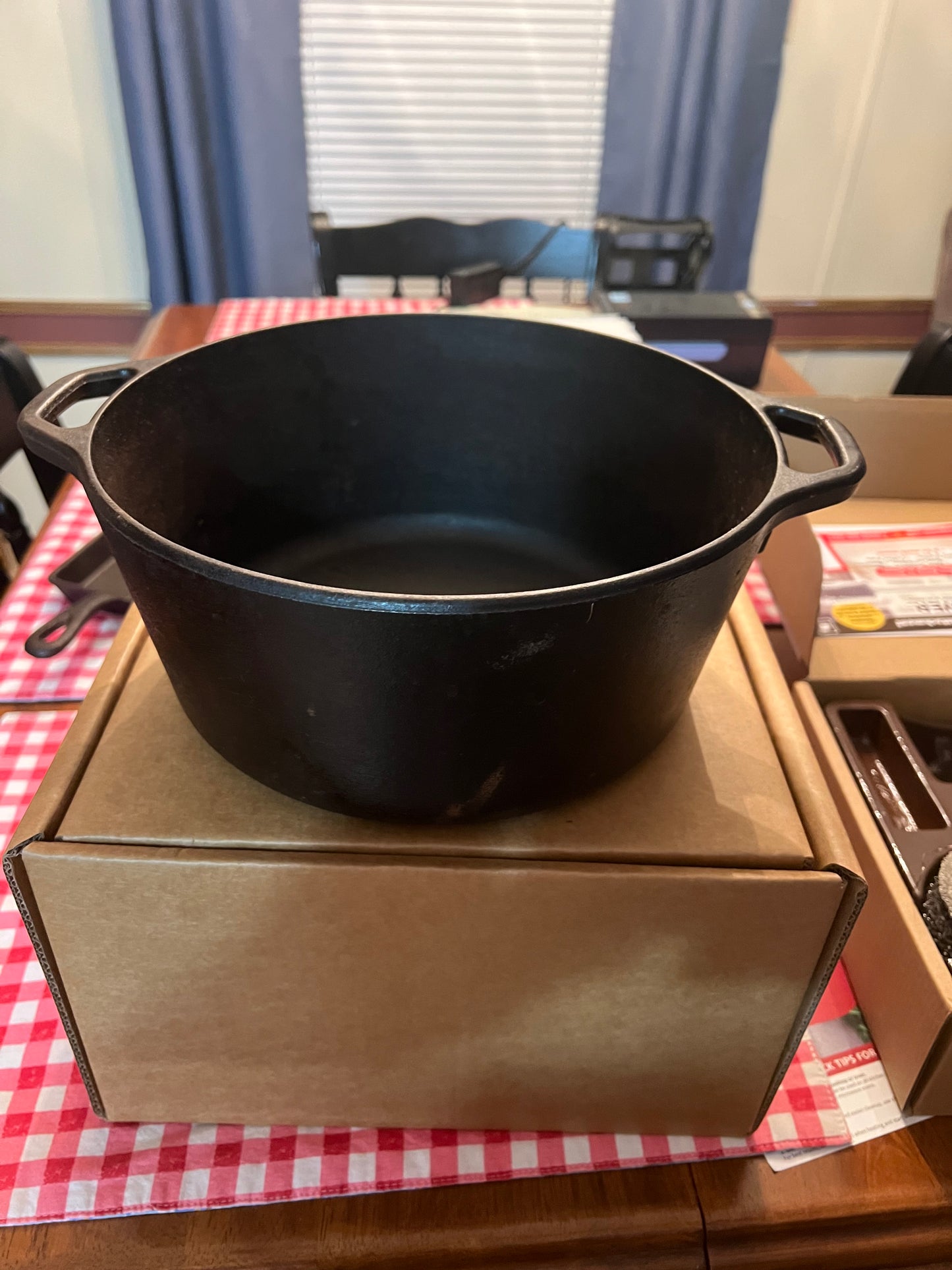 5 quart cast-iron Dutch oven