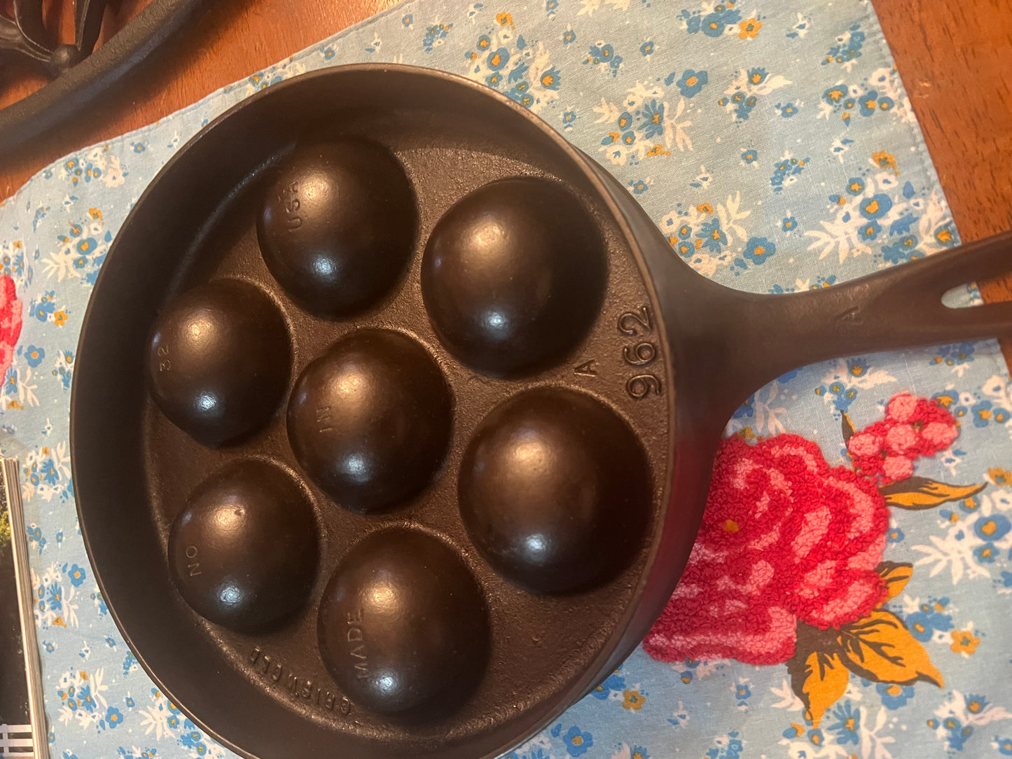 962 Apple skiver pan