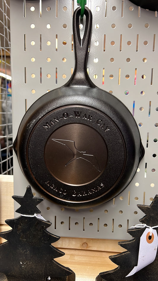 Man -O-Way cast-iron skillet 8”