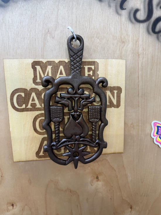 Broom trivet