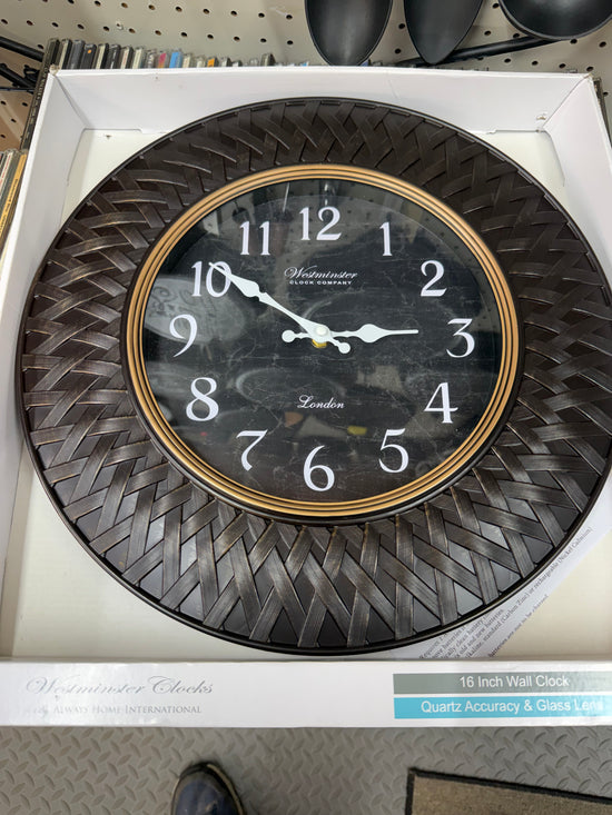 Wall clock
