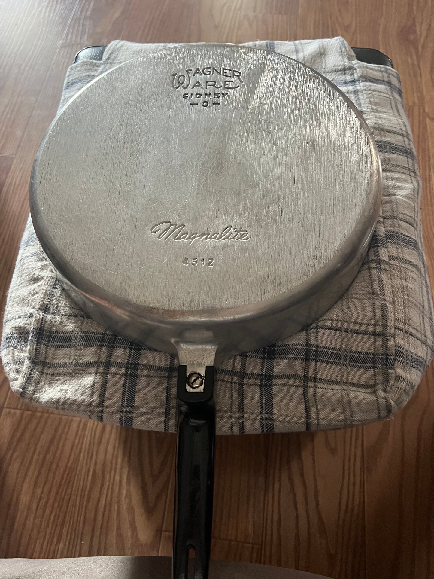 Your Vintage Wagner Ware 4512 Sidney Magnalite 12 inch Skillet