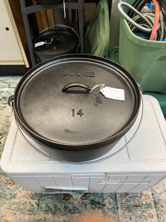 #14 Camping Dutch oven