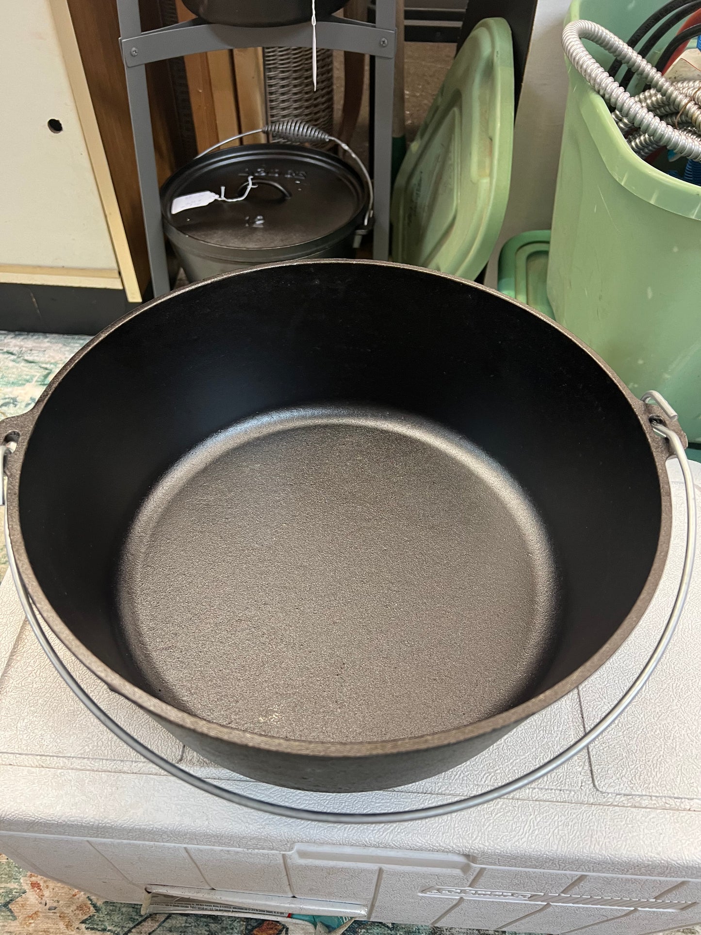 #14 Camping Dutch oven