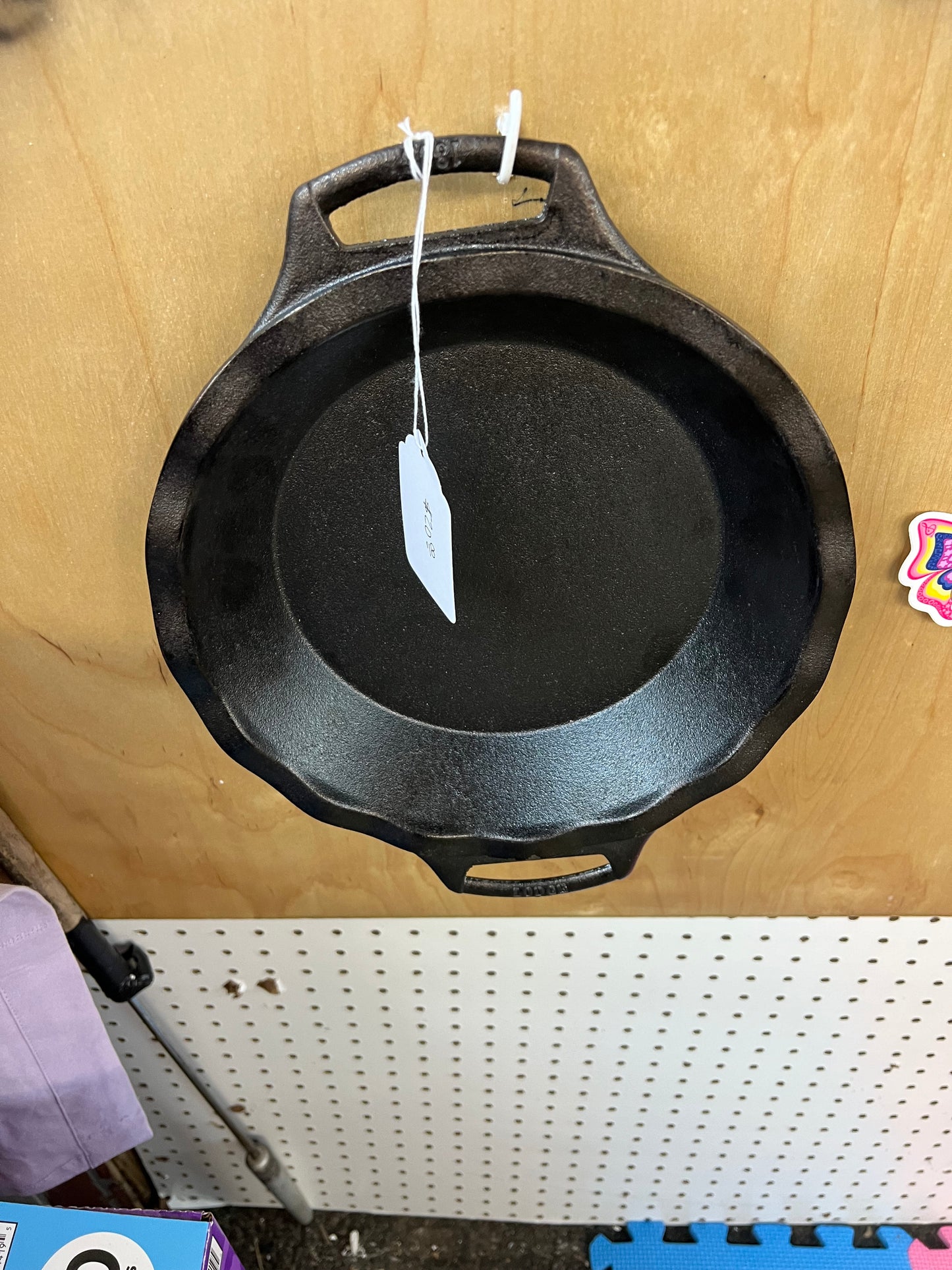 Pie pan, Cast iron