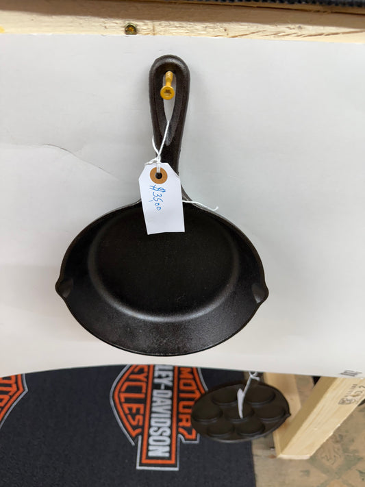 Lodgetoberfest. Cast iron skillet.