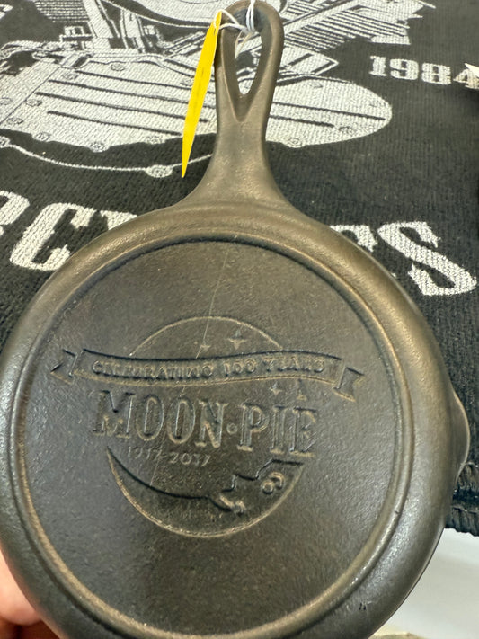 Moon pie skilletP