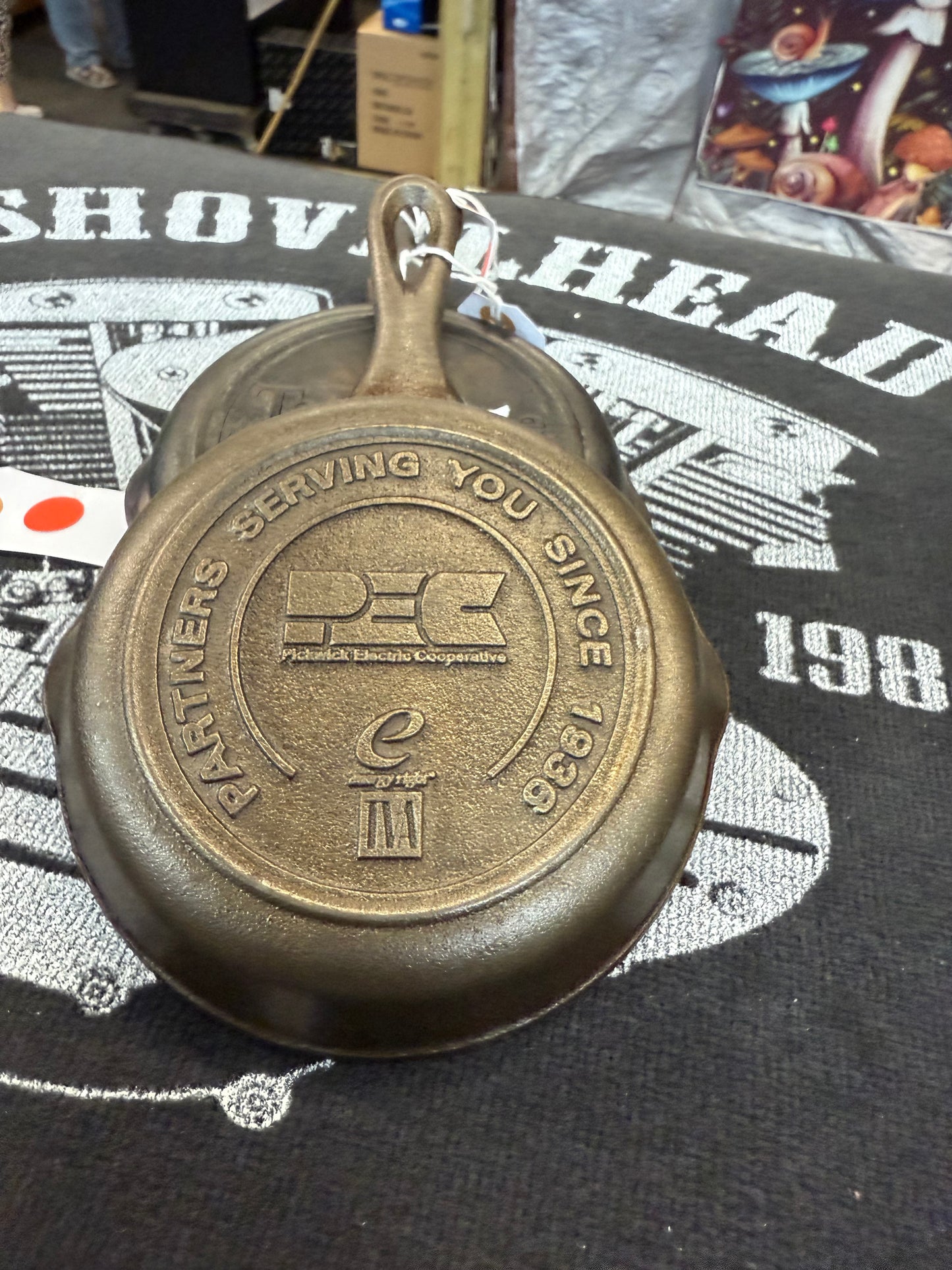 PEC Cast iron skillet