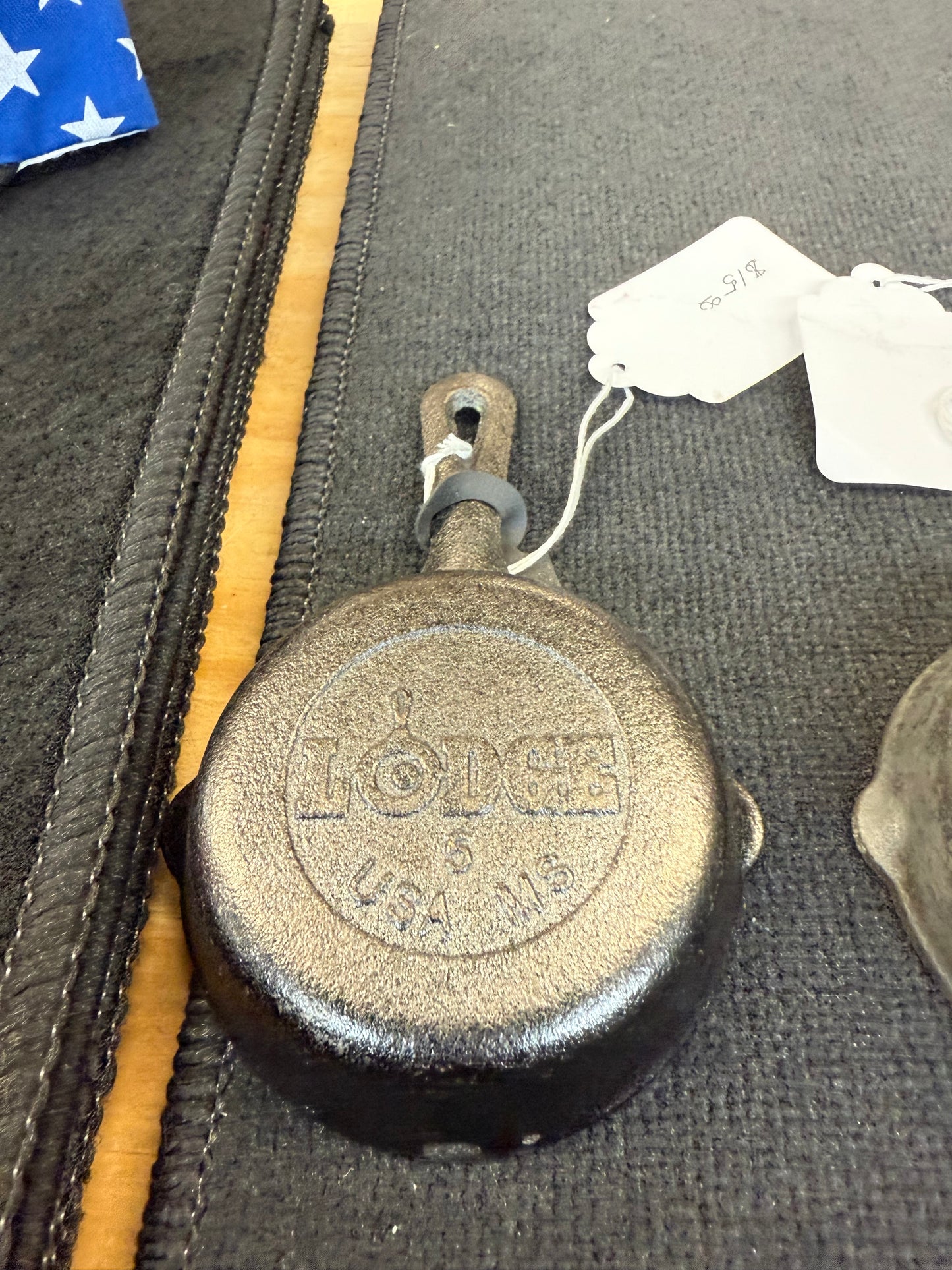 Large mini cast-iron skillet