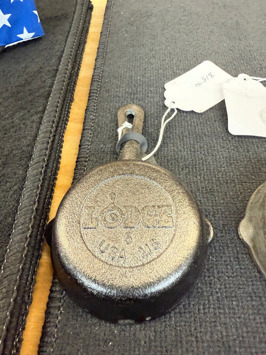 Large mini cast-iron skillet
