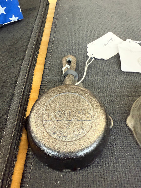 Large mini cast-iron skillet